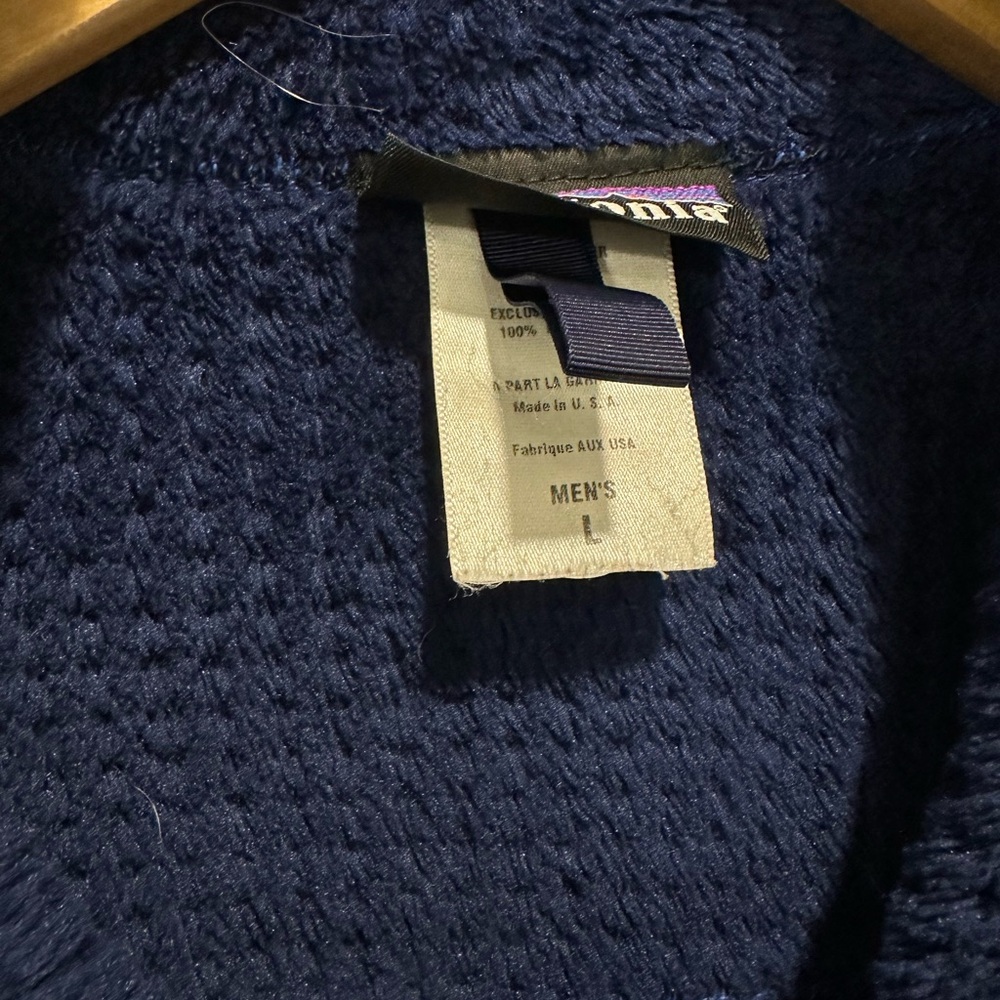 Patagonia R4 - Picture 2 of 3